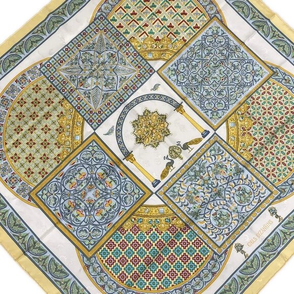 HERMES Carre 90 - Light Yellow Light Blue Multi Scarf 330-072625 - Picture 1 of 4